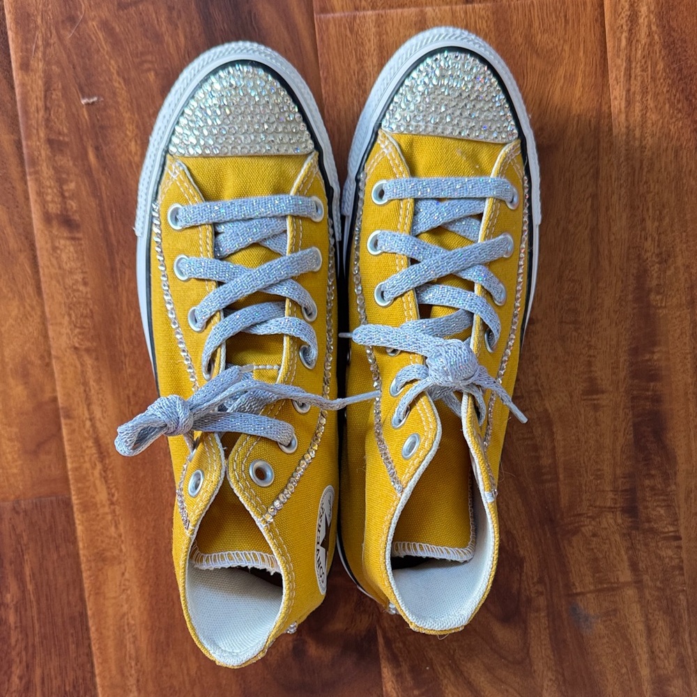 NEW yellow rhinestone bedazzled Converse Chuck Taylor high-top sneakers wmn sz 8